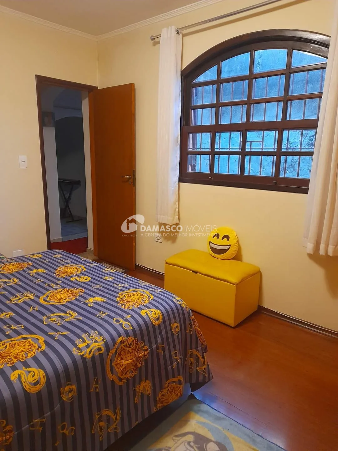 Sobrado à venda 4 Quartos, 2 Suites, 3 Vagas, 210M², Parque Tomas Saraiva, São Paulo - SP