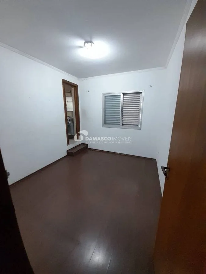 Sobrado para locação com 3 andares