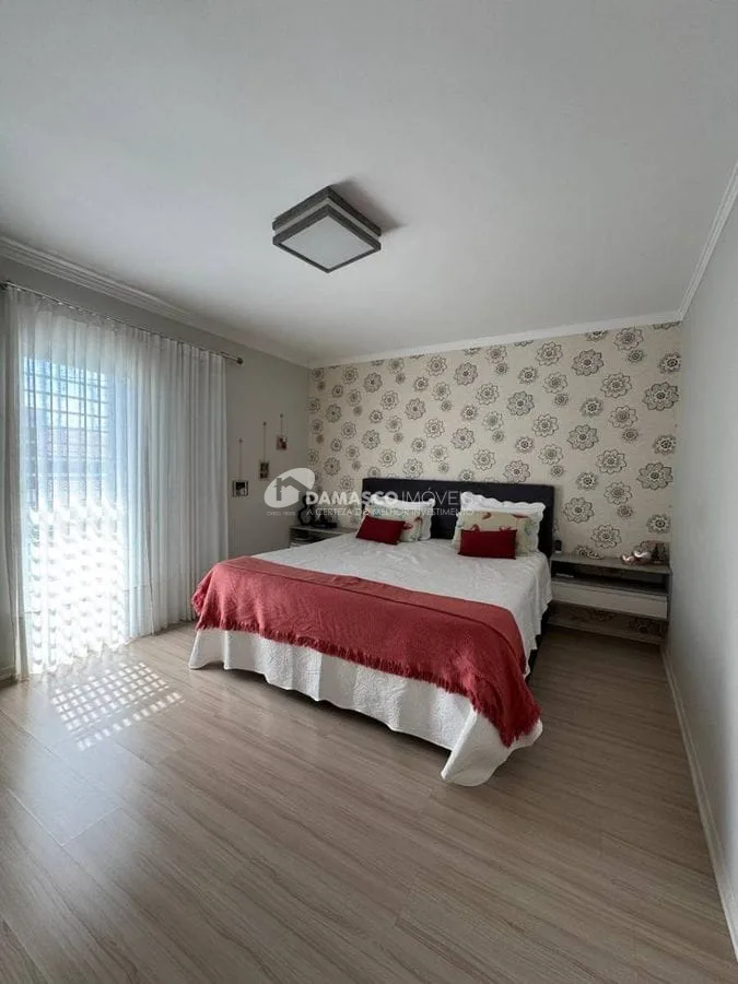 SOBRADO COM ESPAÇO GOURMET NO BAIRRO OLÍMPICO