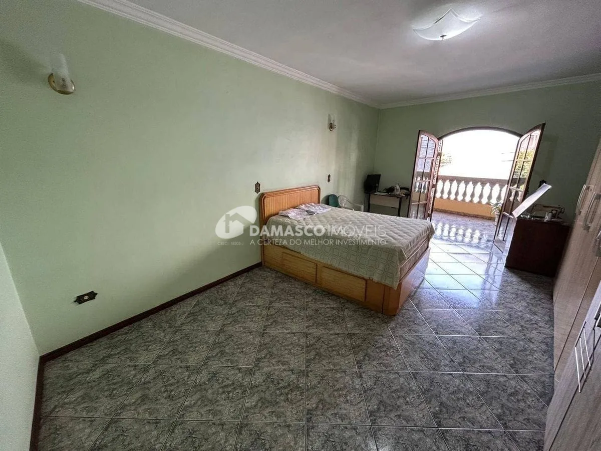 Sobrado a venda, 3 dorm, 4 vagas