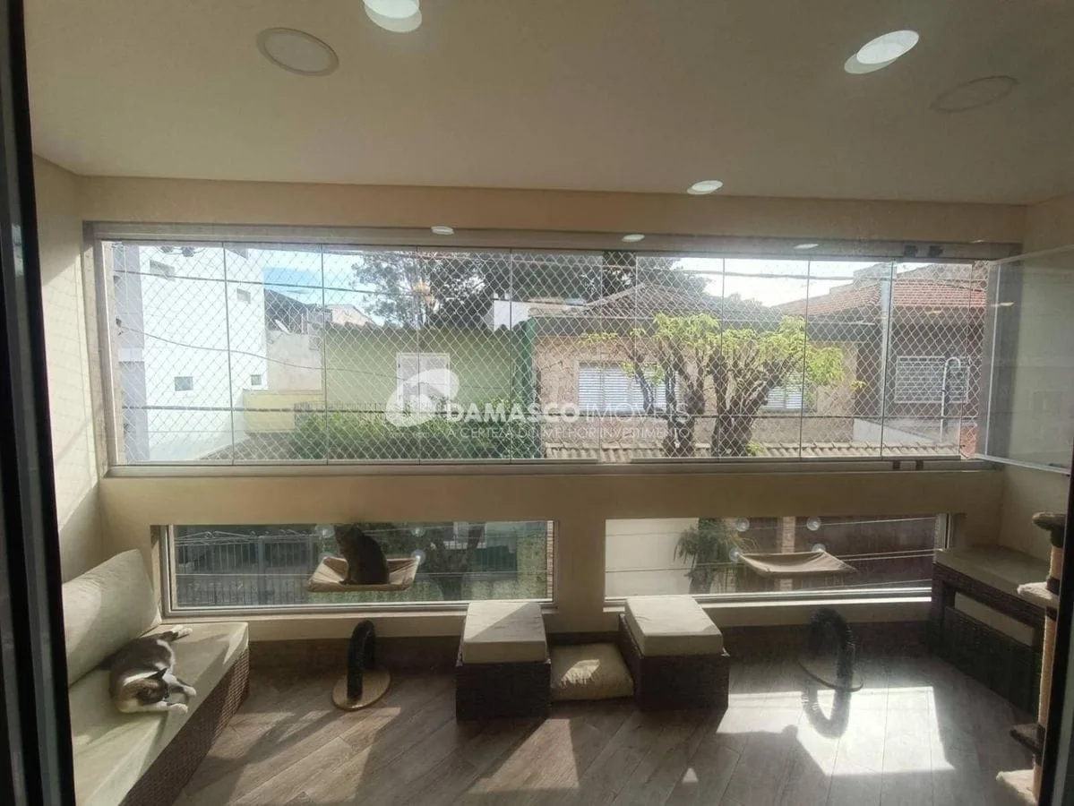 Sobrado à venda 2 Quartos, 2 Suites, 3 Vagas, Fundação, São Caetano do Sul - SP